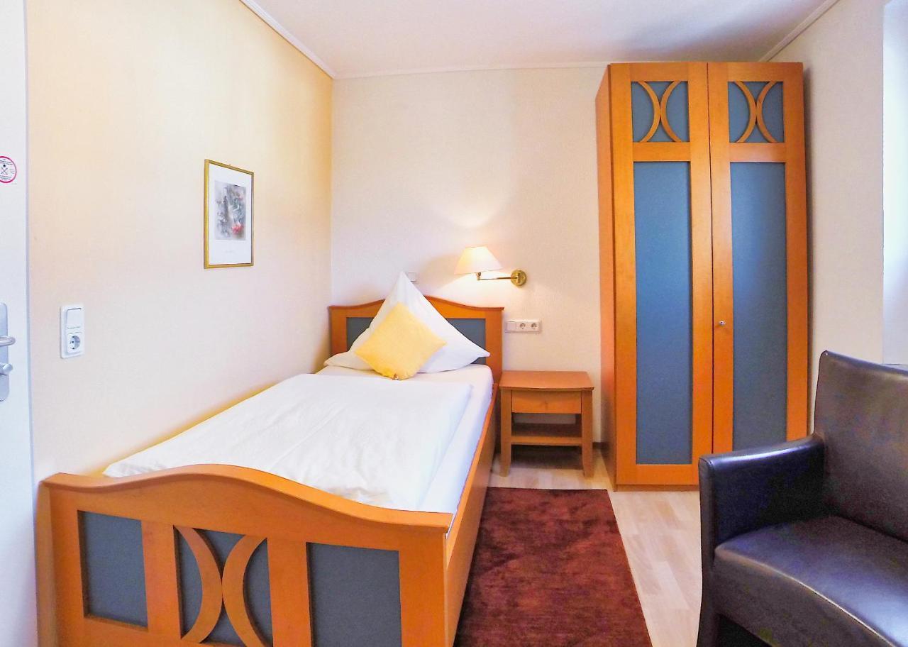 Hotel Maurer Saarwellingen Εξωτερικό φωτογραφία